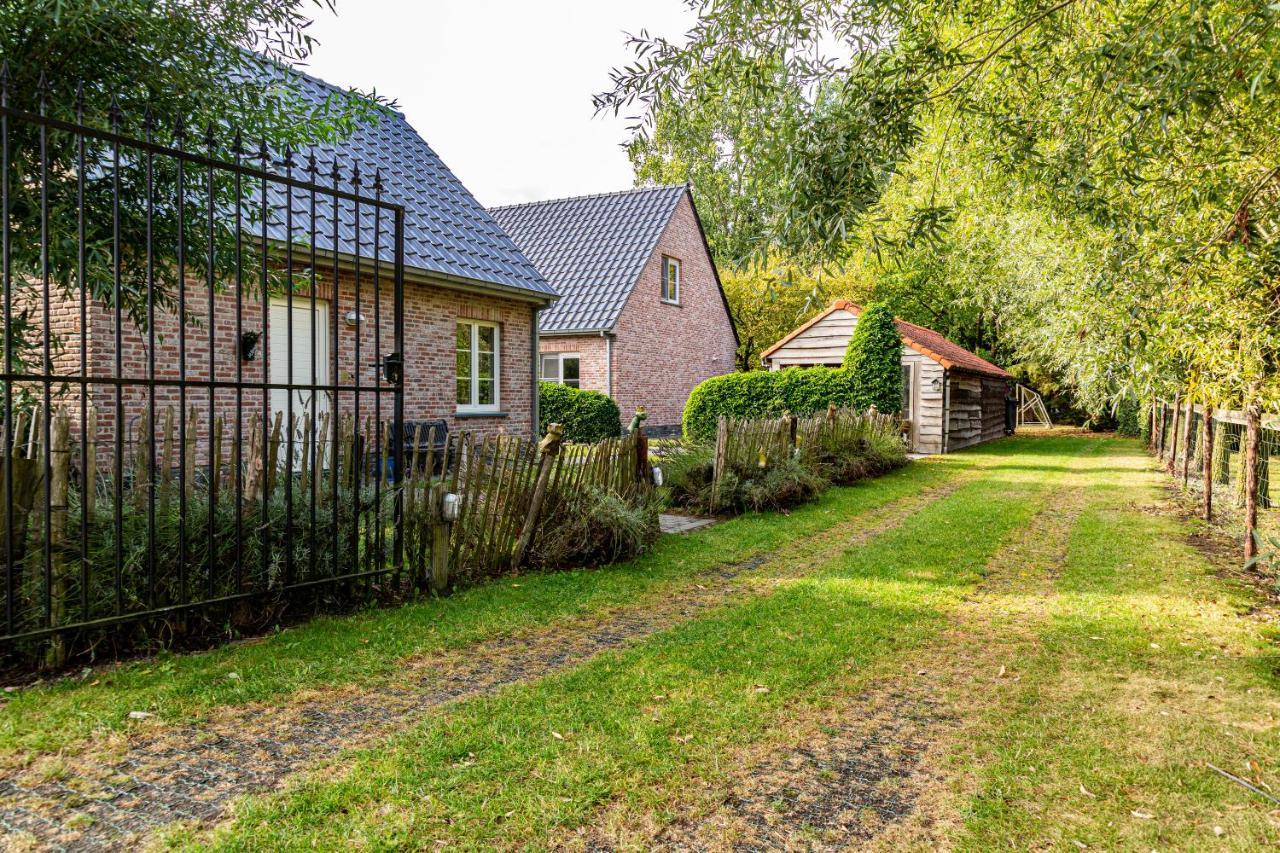 Villa De Smokkelaar & Het Schuurtje Maldegem Exterior foto